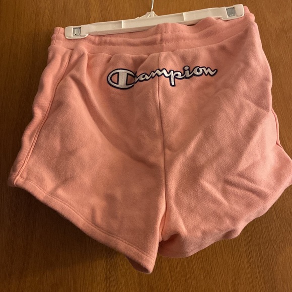 Pink comfy shorts - Picture 2 of 3